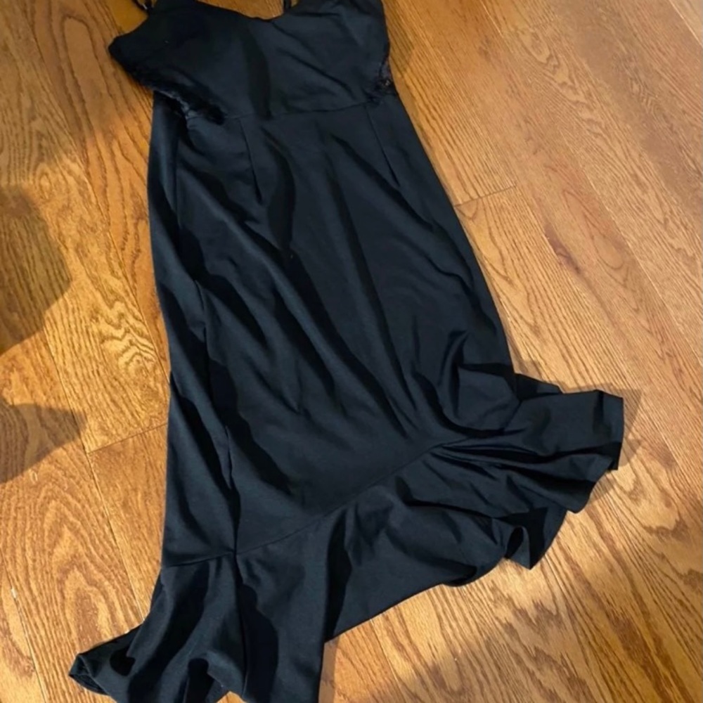 black sleeping gown